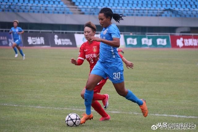日本男排联赛名古屋3-1夺开门红 王东宸首发获9分