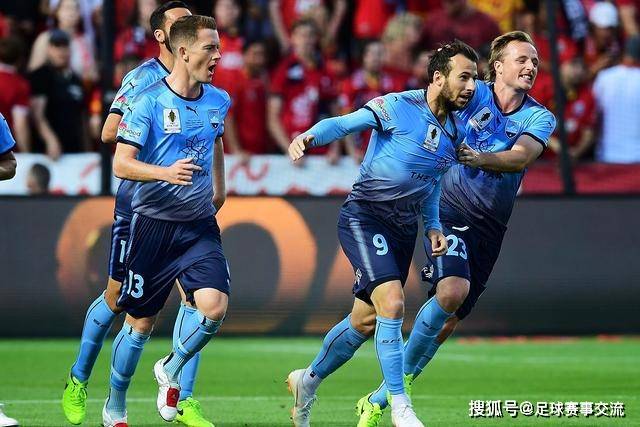 韩德君20分辽宁胜青岛 张宁31分山西负吉林